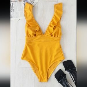 DEEP-V LACE-UP RUFFLE SWIMSUIT IN MUSTARD Sz M